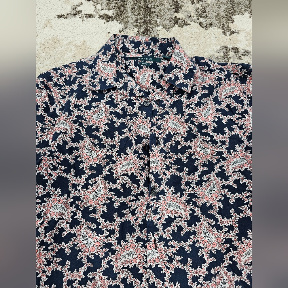 Perry Ellis, small, button-up, short sleeve shirt